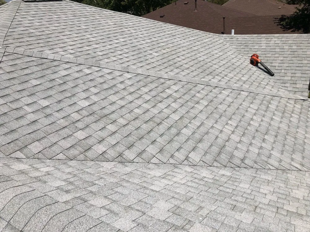 Slide of Yalie Roofing And Repairs