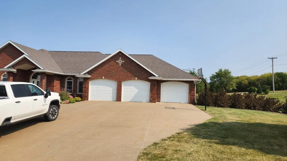 Slide of Yearwood Construction and Roofing