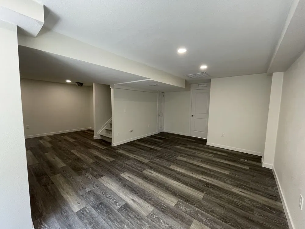 Slide of Yellow Jacket USA