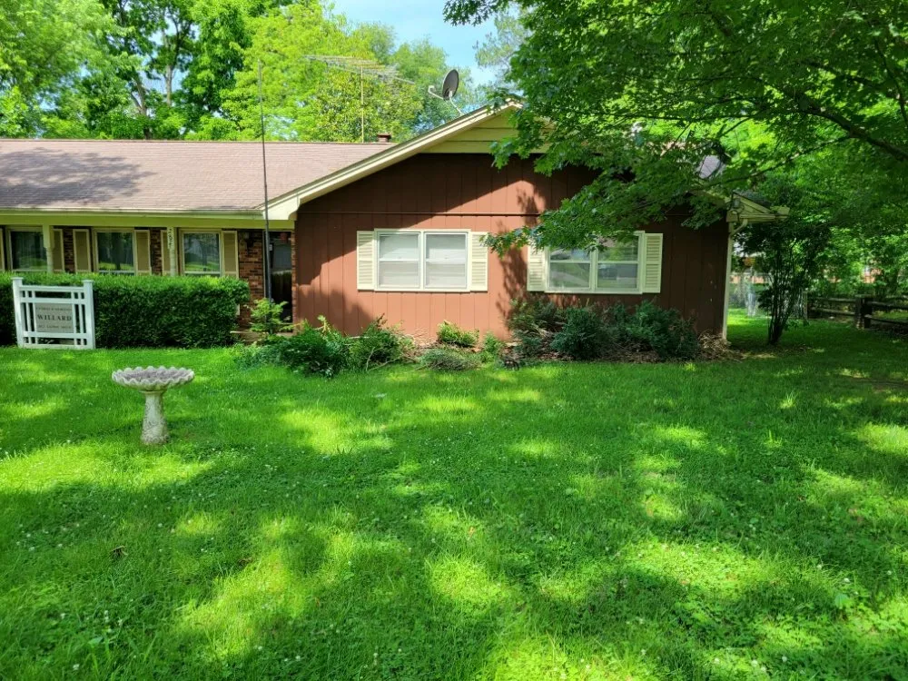 Slide of Yellow Leaf Landscaping