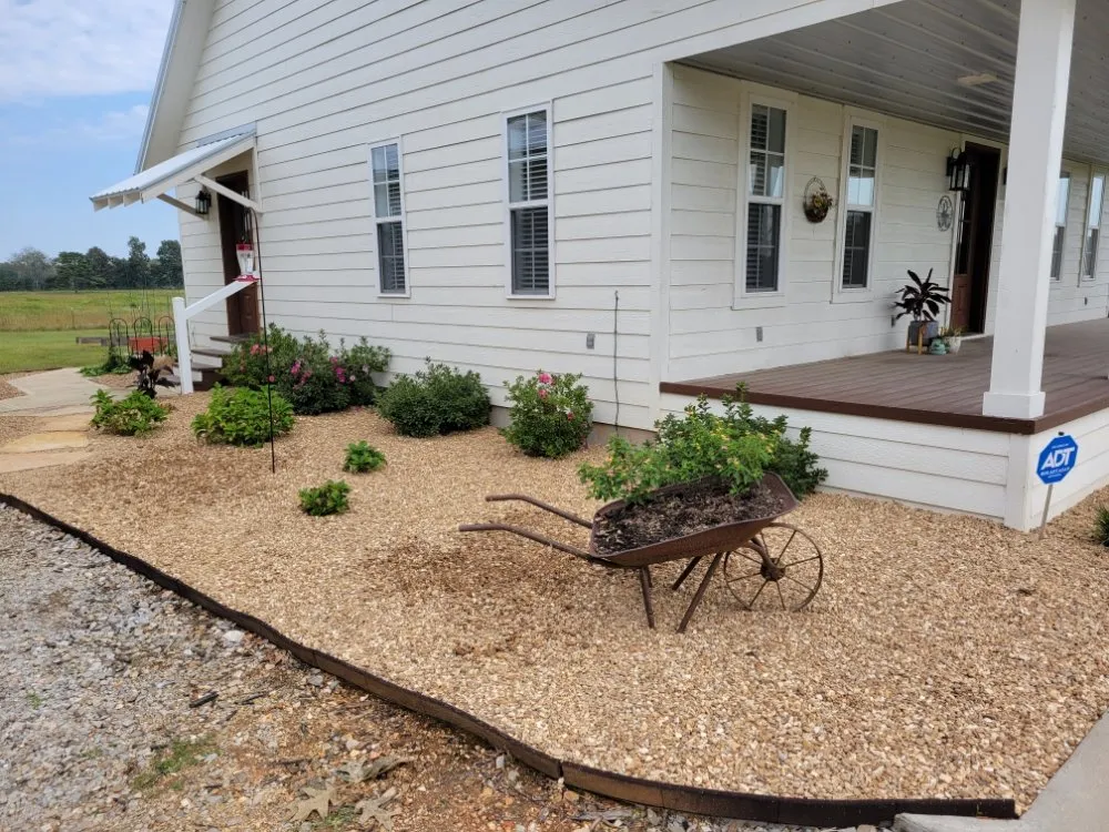 Slide of Yellow Leaf Landscaping