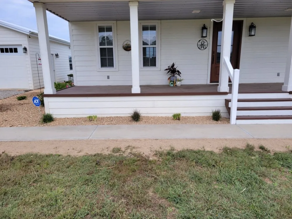 Slide of Yellow Leaf Landscaping