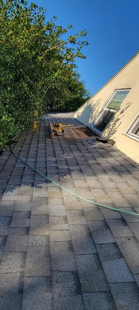 Slide of Yepsan Handyman