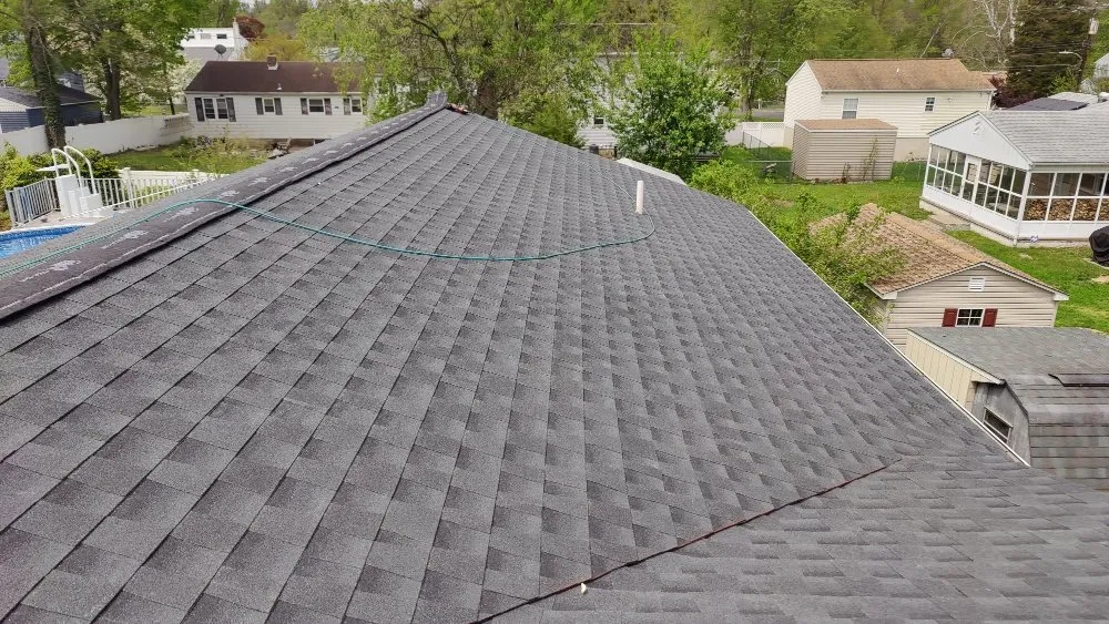 Slide of Yerick Luis Contrucción