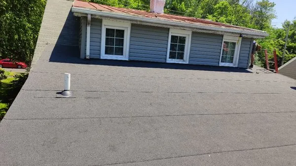 Yerick Luis Contrucción Logo