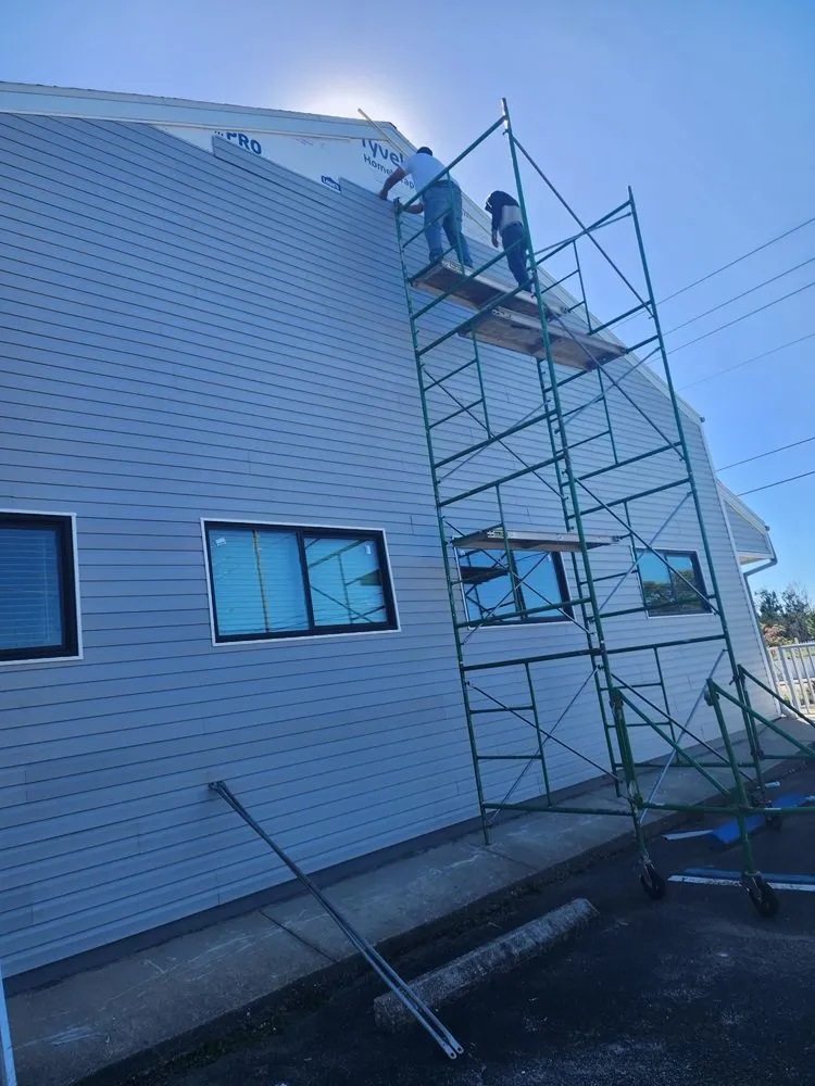 Slide of Yero Constructions