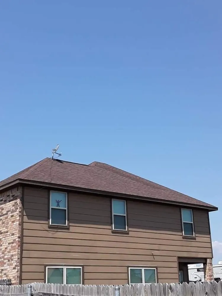 Slide of YFM Roofing