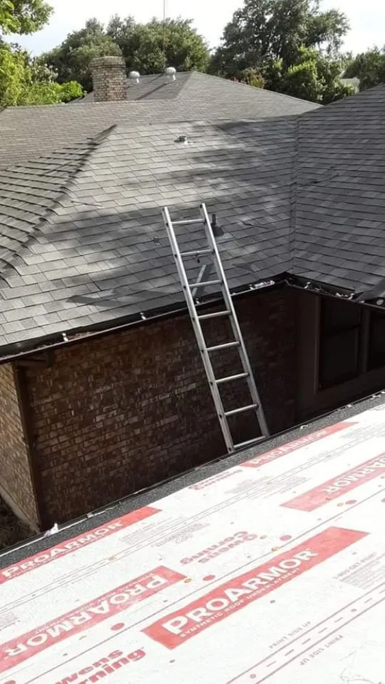 Slide of YFM Roofing