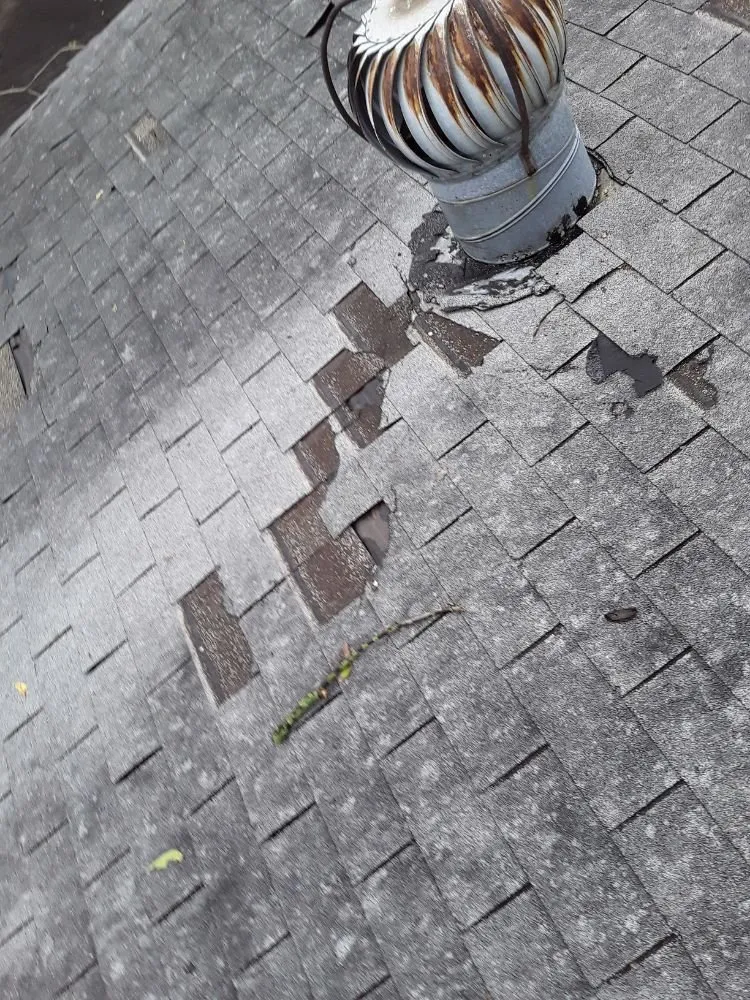 Slide of YFM Roofing