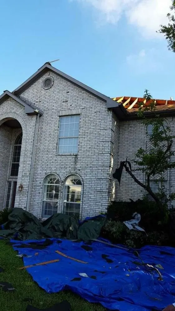 Slide of YFM Roofing