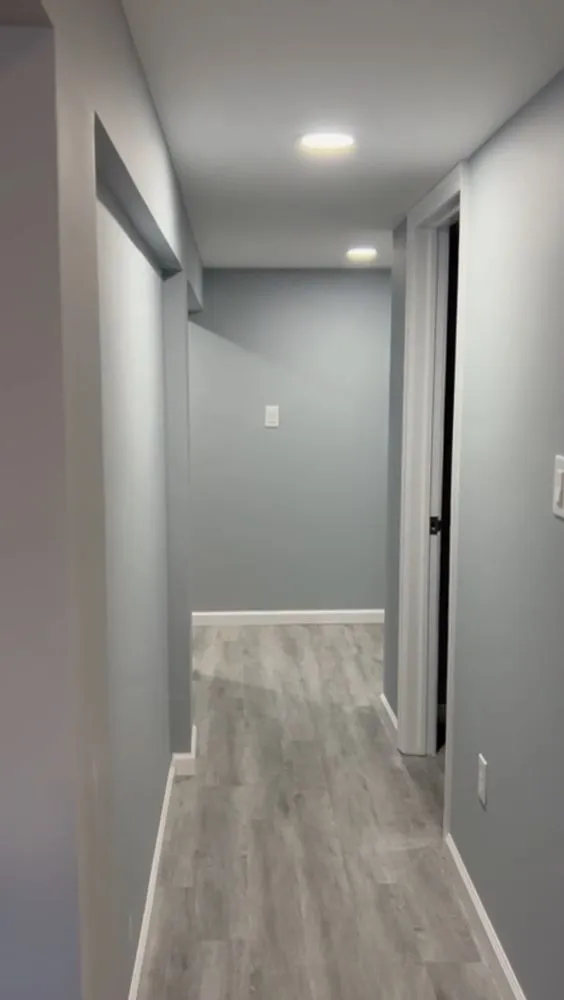 Slide of Yllowstone Construction