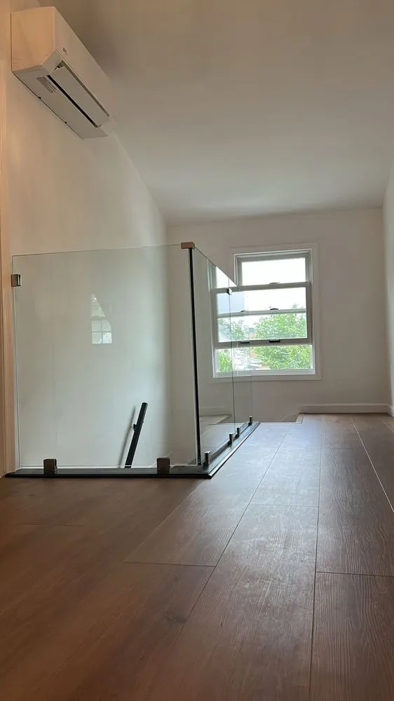 Slide of Yllowstone Construction