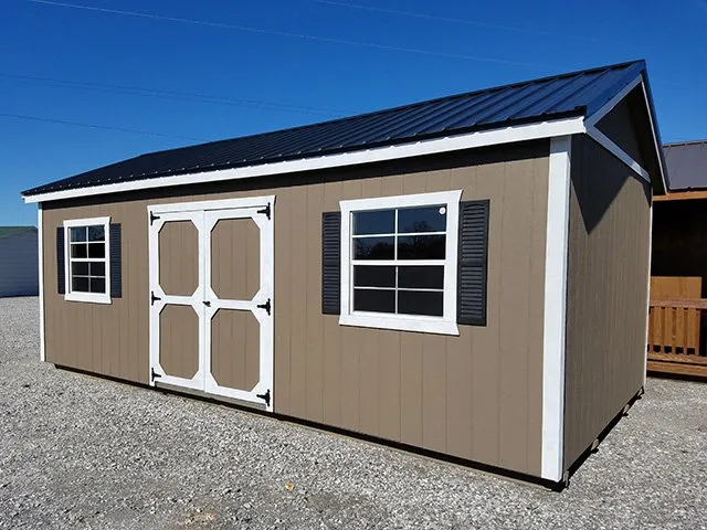 Licensed roof replacement experts serving Cumberland Furnace, TN - Yoder's Dutch Barns