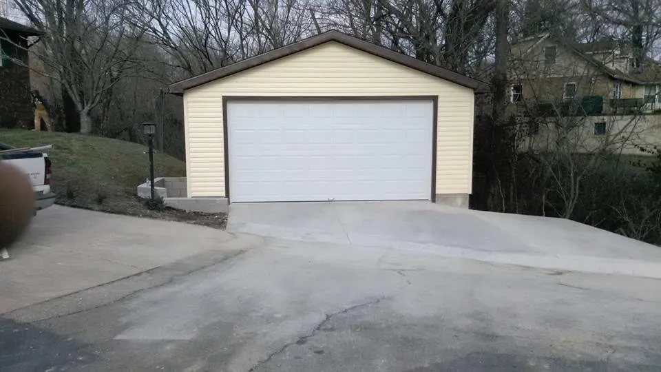 Licensed storm damage roof repair experts serving Wallingford, KY - Yoder's Roofing Solutions