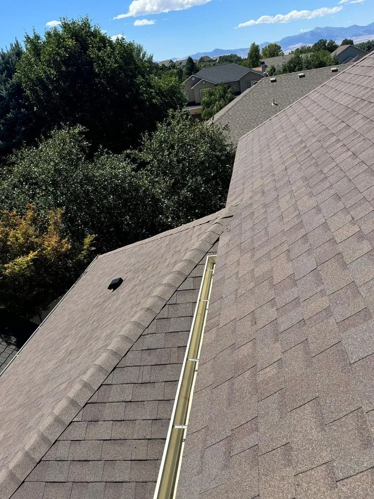 Slide of Yoel Contractor Roofing