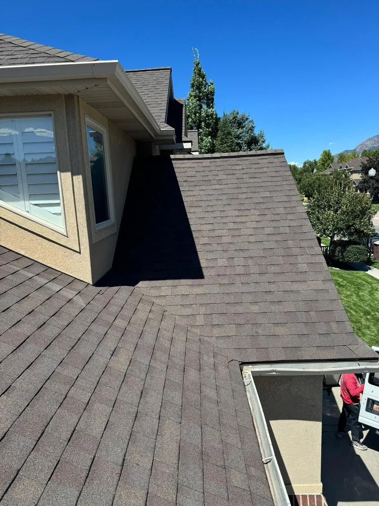 Slide of Yoel Contractor Roofing