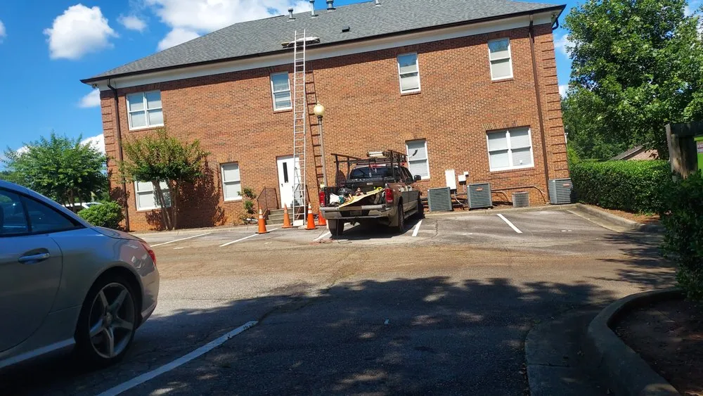 Expert roof installation same-day service in Winston-Salem, NC by Yorks Roofing Const Hurracine Service