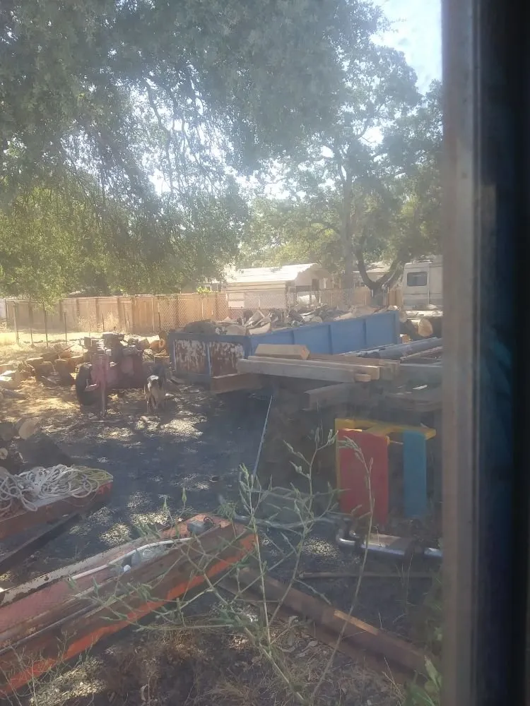 Slide of Youngster&TheMuscle