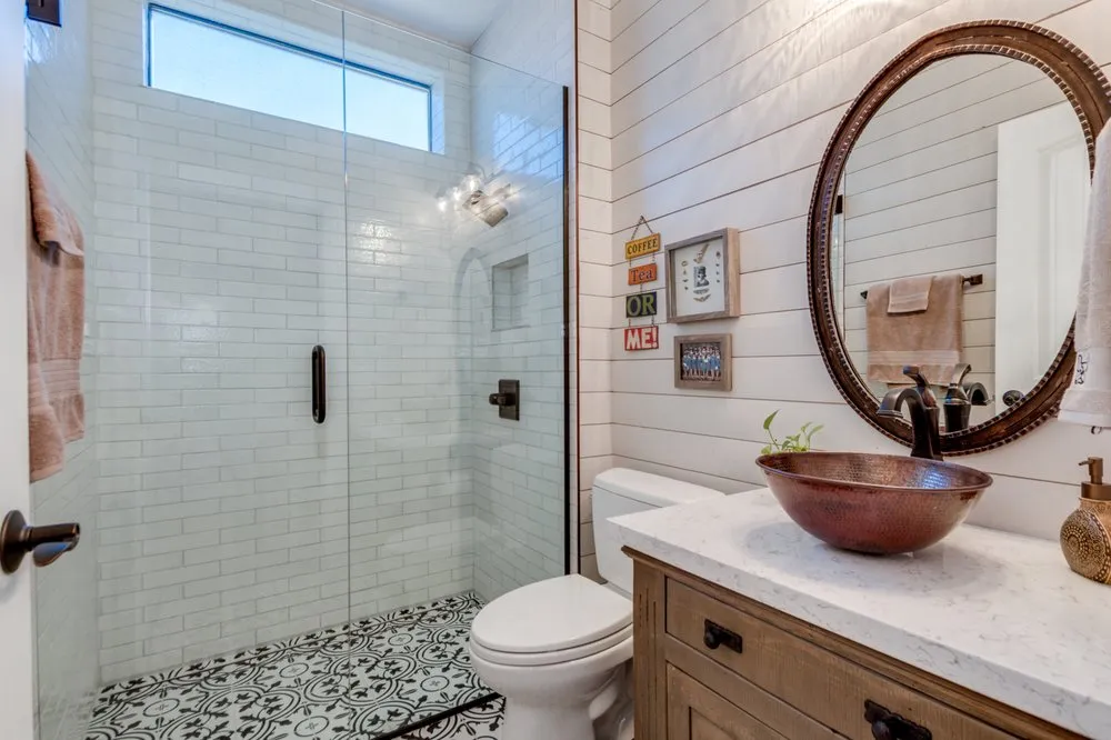 Slide of Yourson Contracting