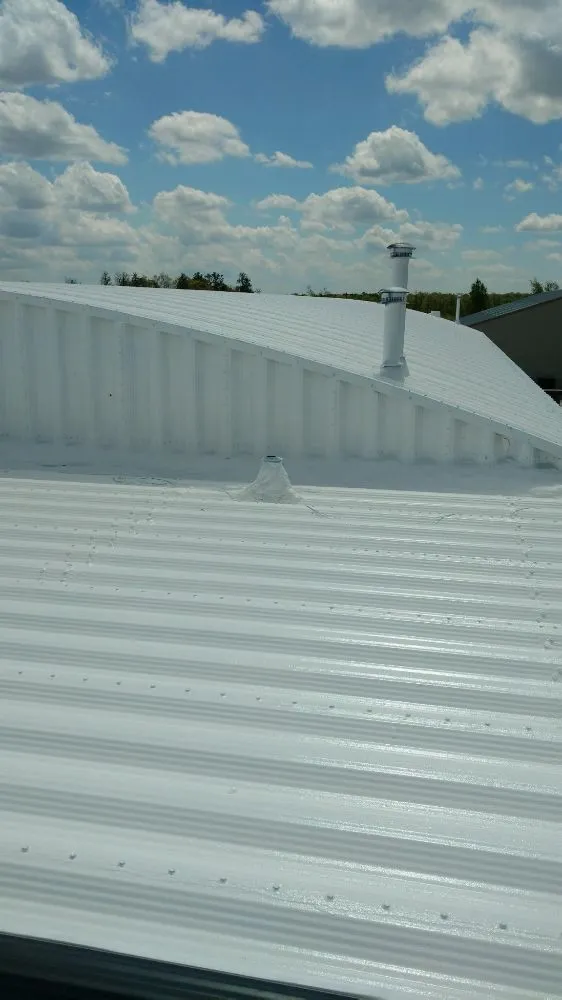Professional shingle roofing service experts serving Grove City, MN - Yutzy Construction