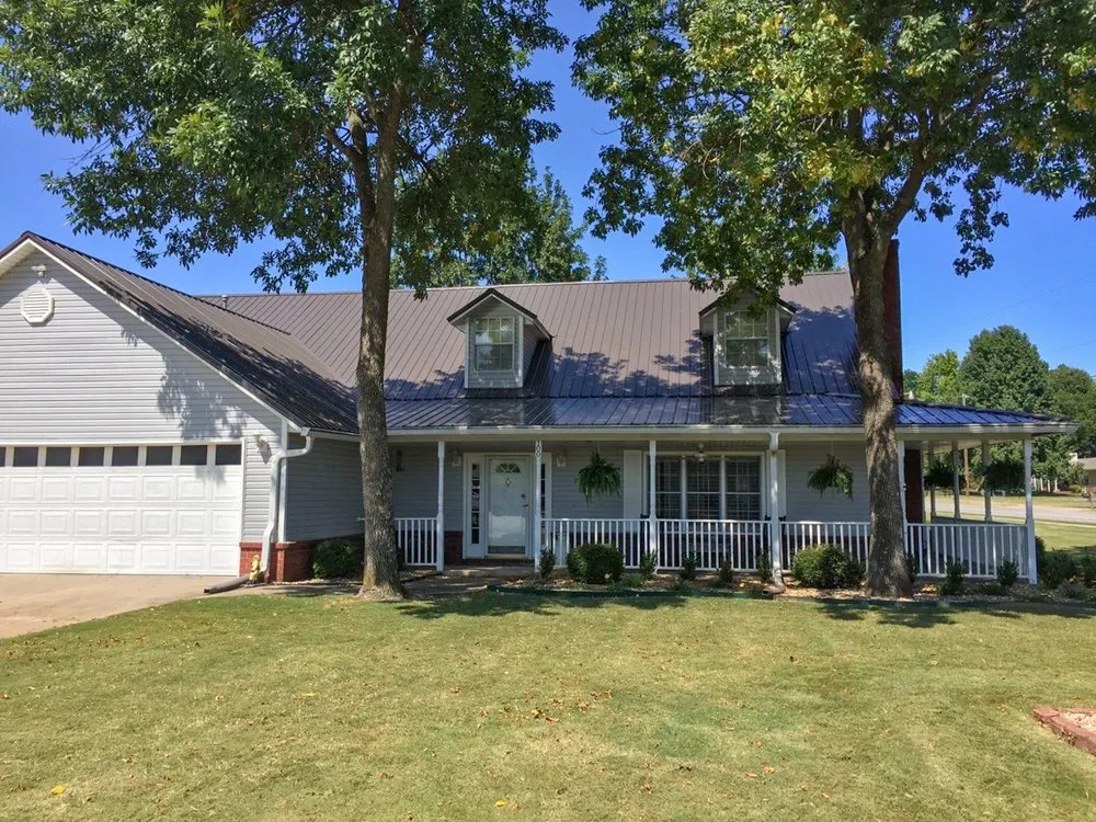 Local residential roofing service for homes across Wesley, AR - Yutzy Construction