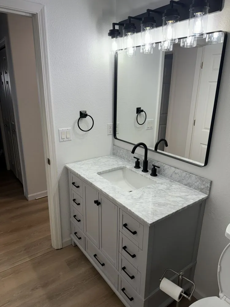 Slide of Z & Z Construction