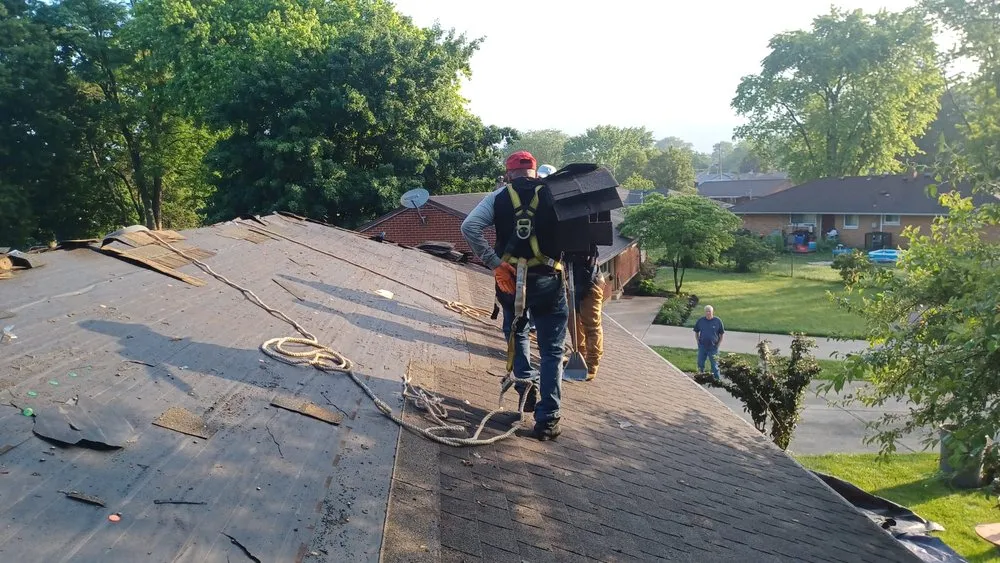 Slide of Zacarias Roofing Of Ohio