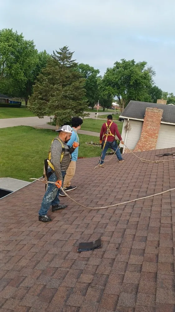 Slide of Zacarias Roofing Of Ohio