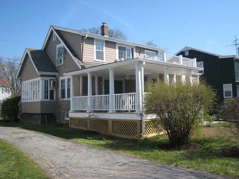 Slide of Zakhar Roofing & Siding