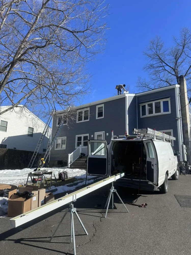 Slide of Zaruma Best Contractor