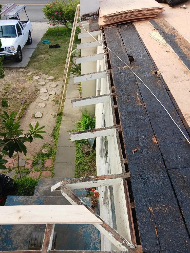 Slide of Zavala Roofing Solutions