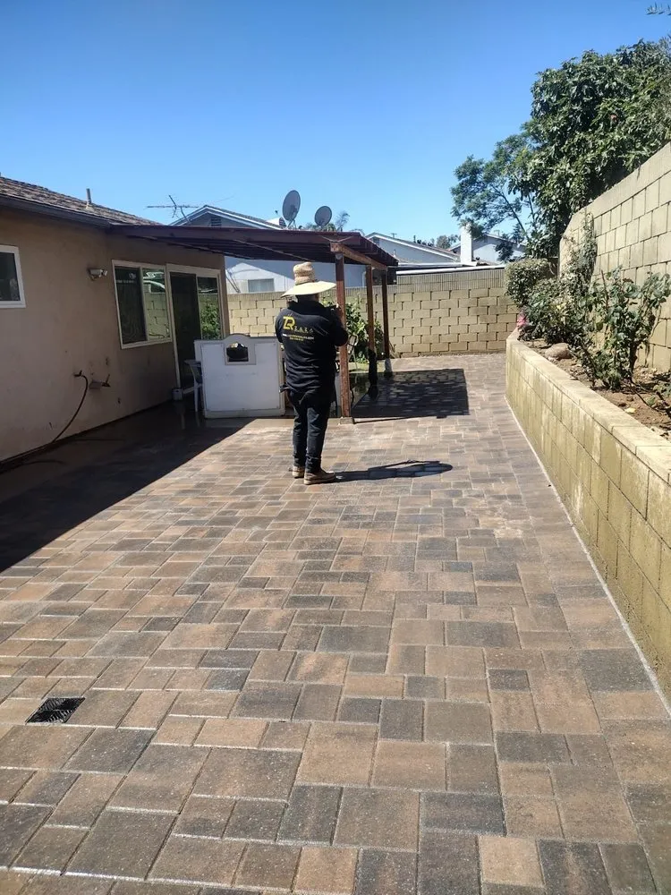 Slide of Zaza Remodeling