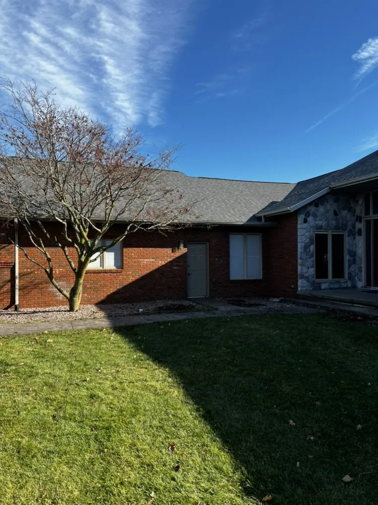 Slide of Zee & M Services