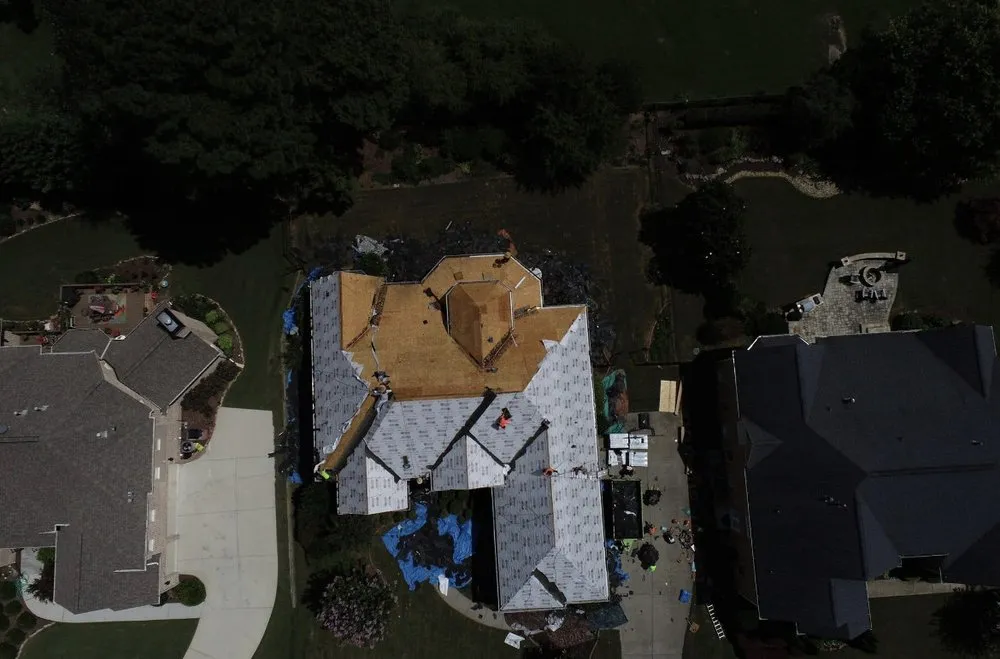 Slide of Zenith Roofing