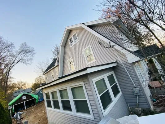 Zeus Siding & Windows Logo