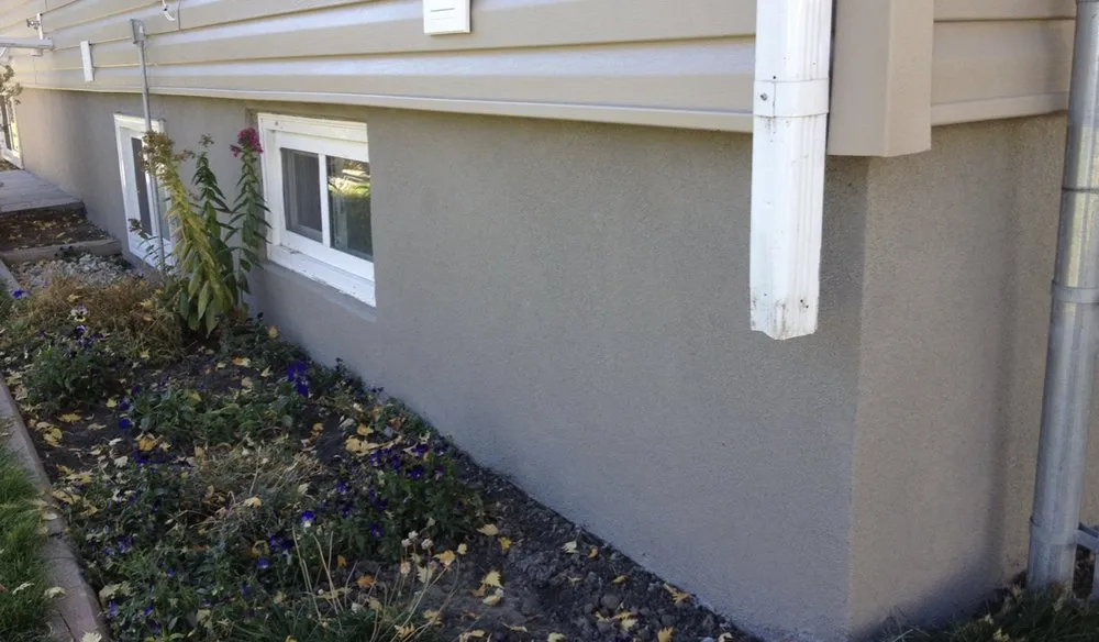 Slide of ZH Construction & Renovation