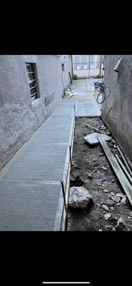 Slide of ZH Construction & Renovation