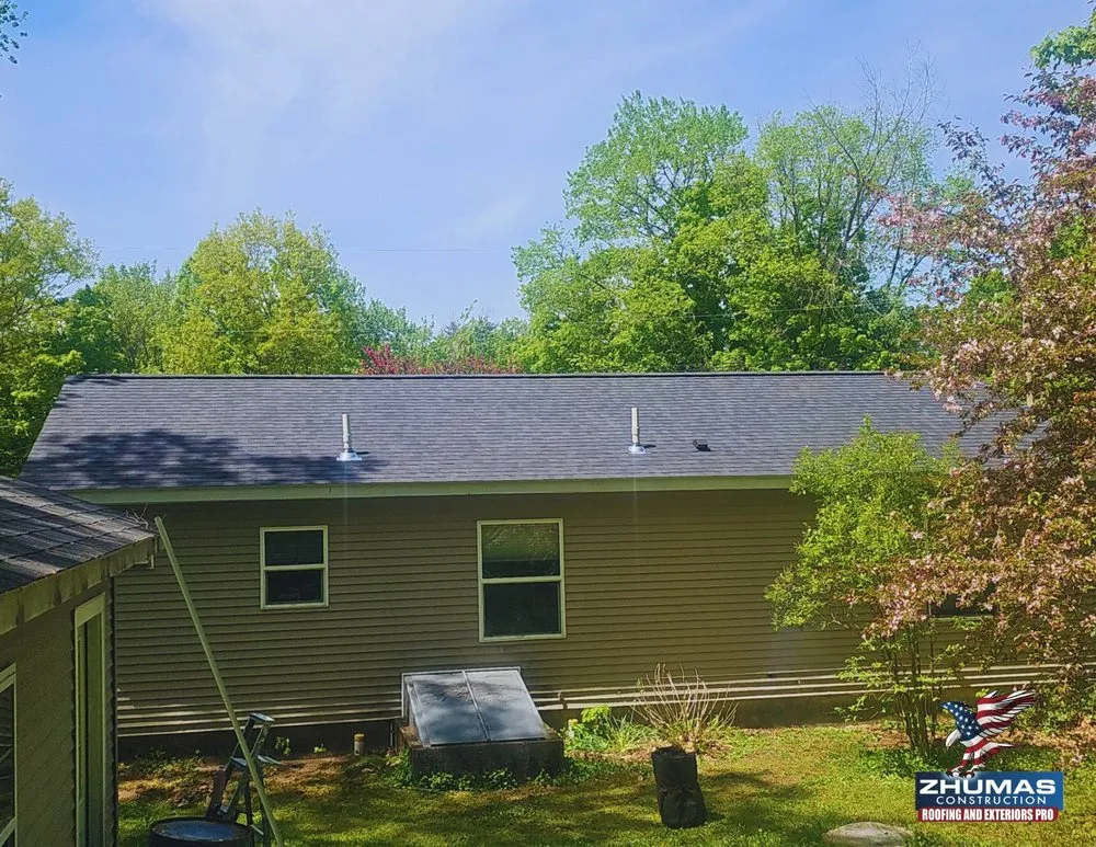 Slide of Zhumas Construction