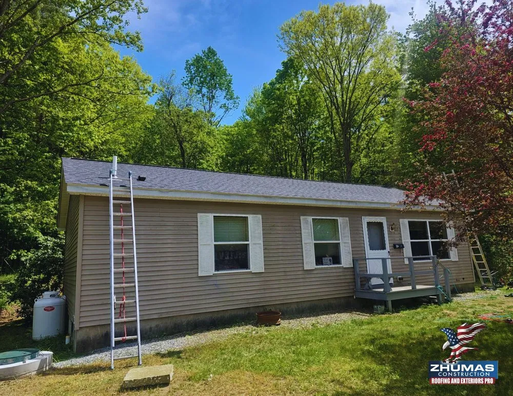 Slide of Zhumas Construction