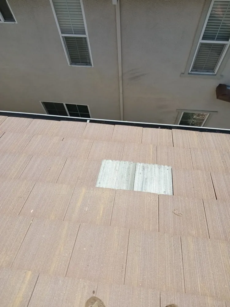 Slide of Zoethi Roofing and Gutters