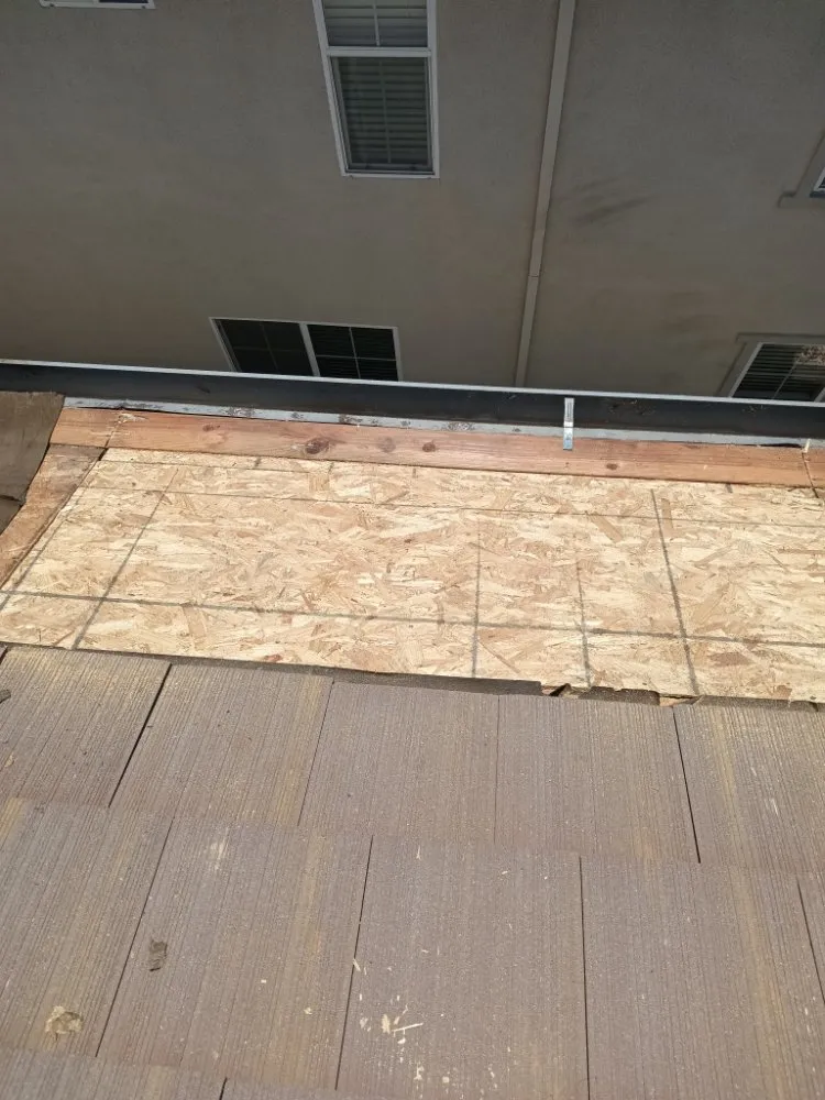 Slide of Zoethi Roofing and Gutters