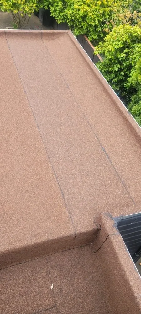 Slide of Zoethi Roofing and Gutters