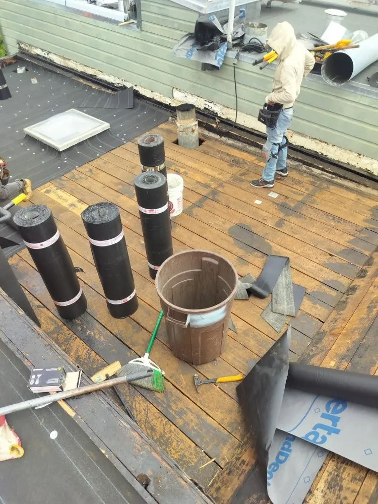 Slide of Zoethi Roofing and Gutters