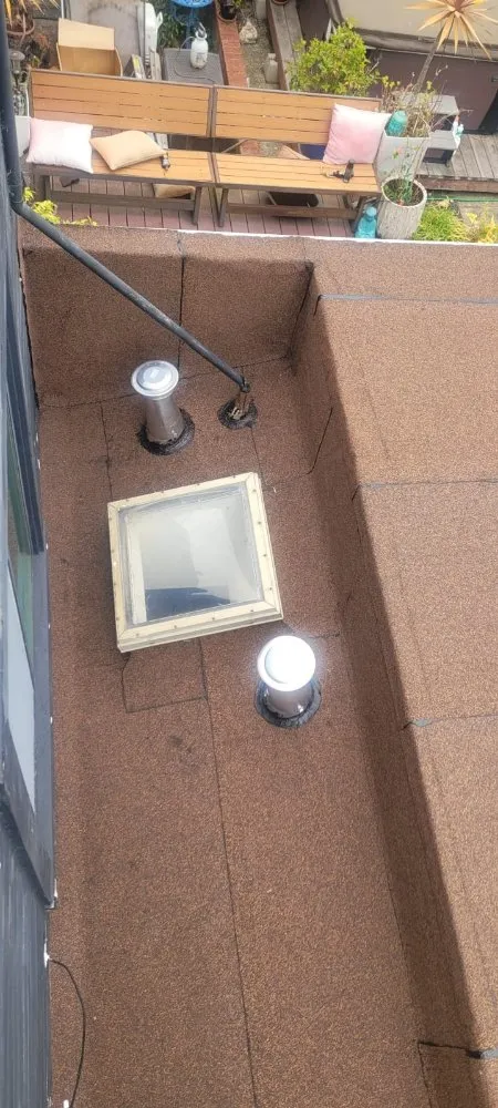 Slide of Zoethi Roofing and Gutters