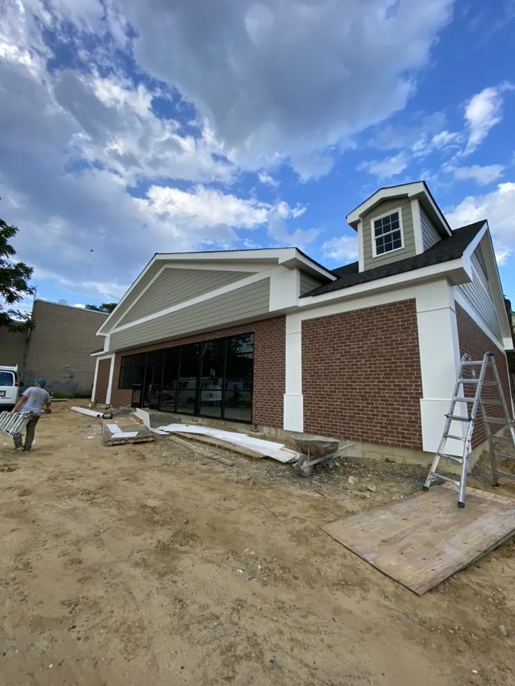 Slide of Zona Roofing