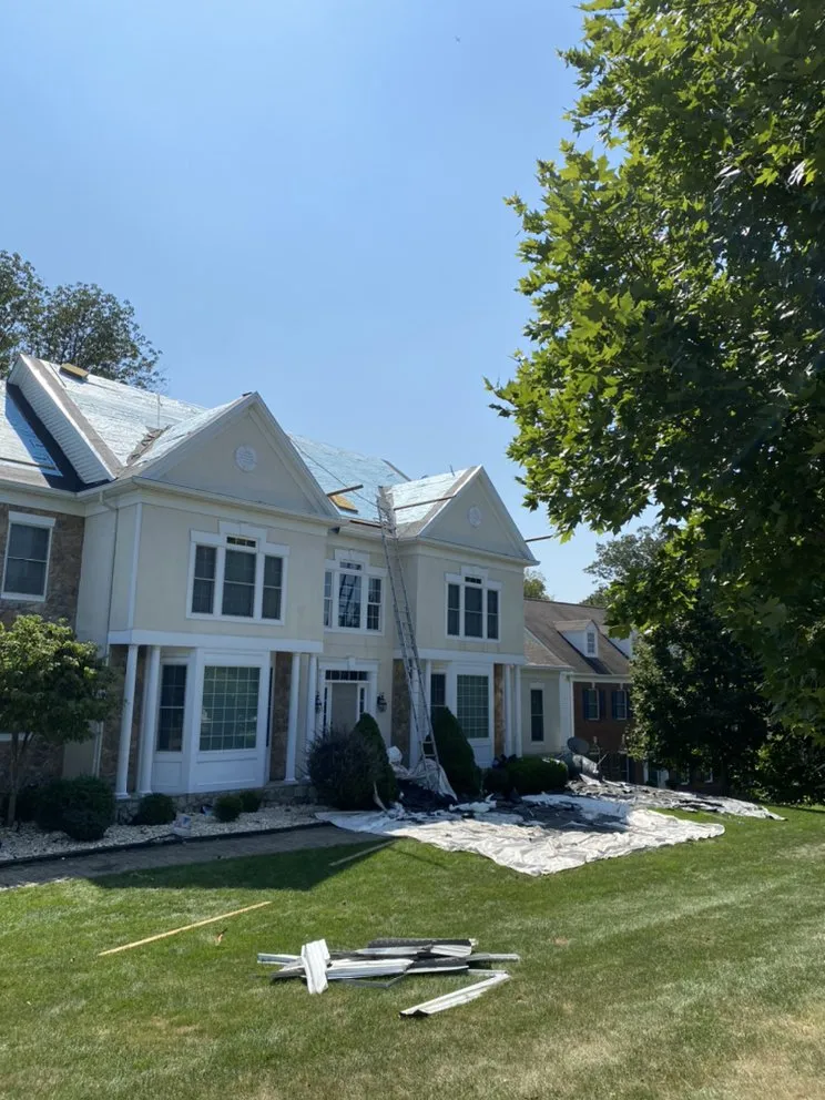 Slide of Zona Roofing