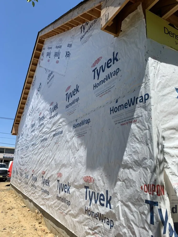 Slide of Zona Roofing