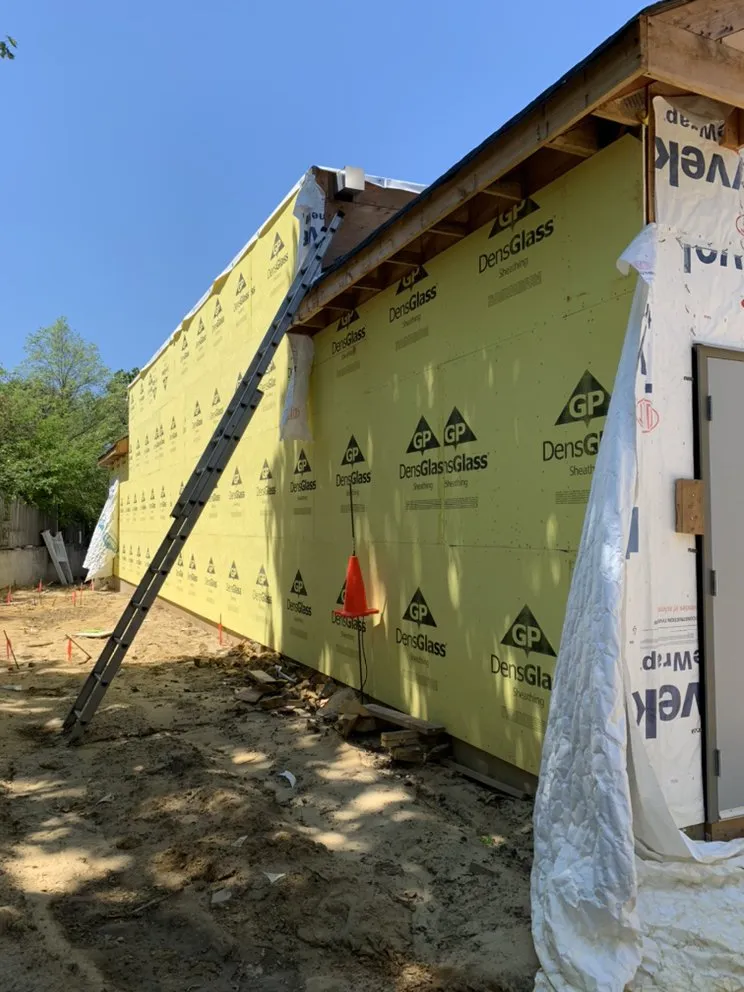 Slide of Zona Roofing