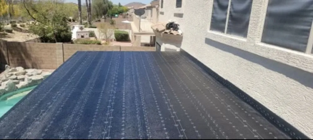 Slide of Zona Roofing