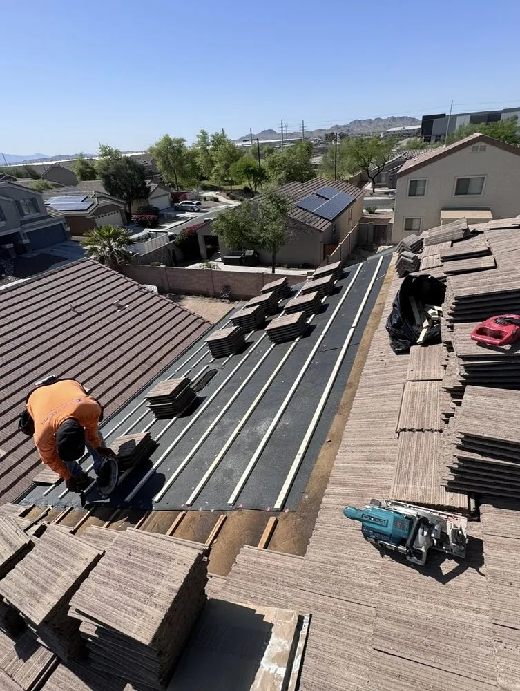 Slide of Zona Roofing